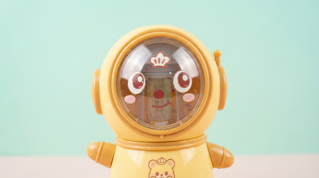 Cute Astronaut Bear Pencil Sharpener – Fun & Easy Sharpening for Kids