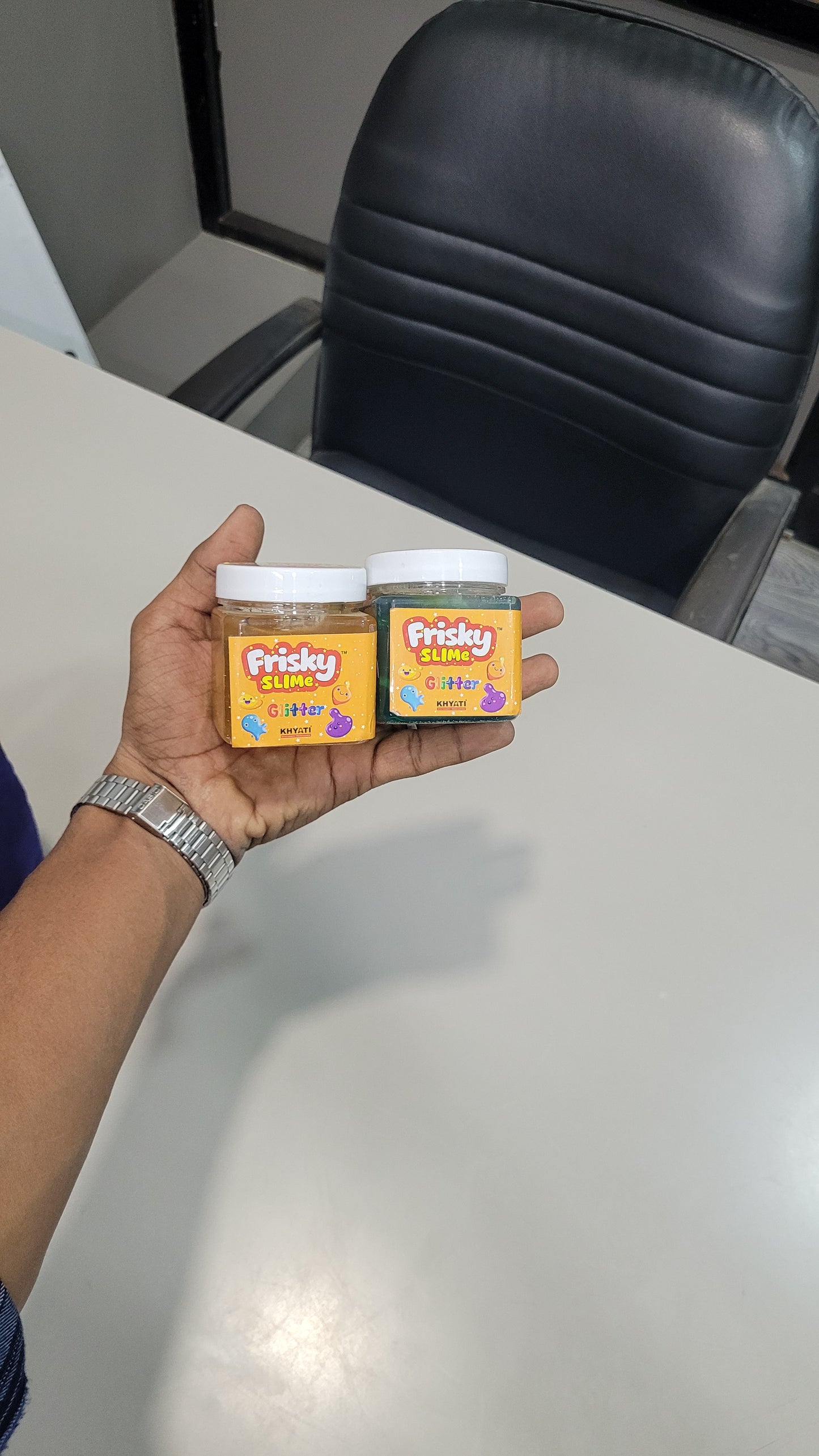 Frisky Slime Glitter – Stretchy, Sparkly Fun for Kids